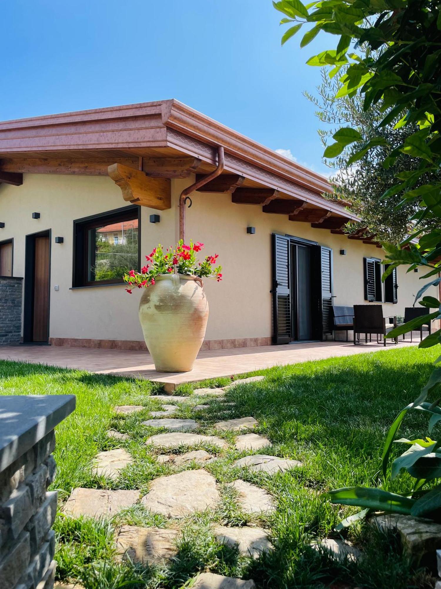 Pianillo Connie'S Home מראה חיצוני תמונה
